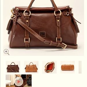 Like new dooney &Bourke brown leather large purse w tassles